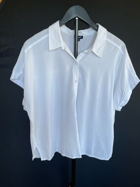 Splendid White Button Down Shirt Large Short Sleeve New with tags